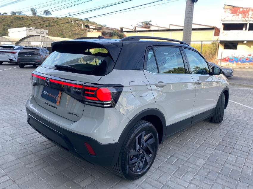 volkswagen t-cross 1.4 250 tsi total flex highline automatico 5p 2025
