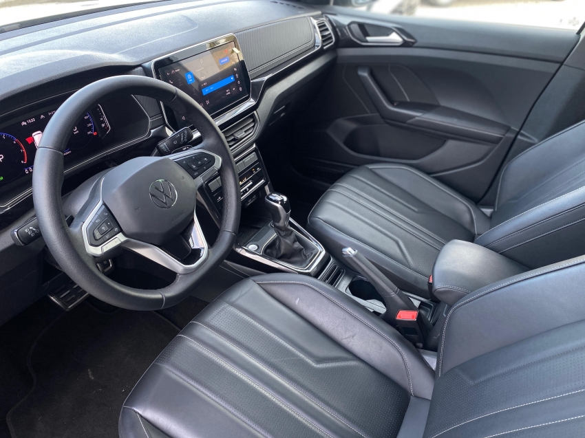 volkswagen t-cross 1.4 250 tsi total flex highline automatico 5p 2025