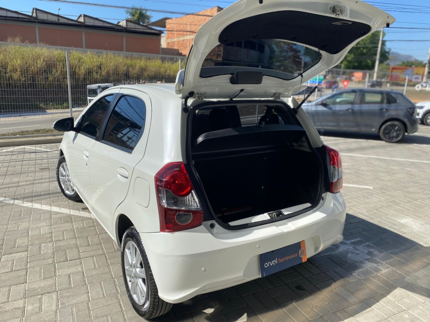etios x plus 1.5 flex aut