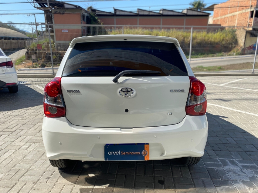 etios x plus 1.5 flex aut
