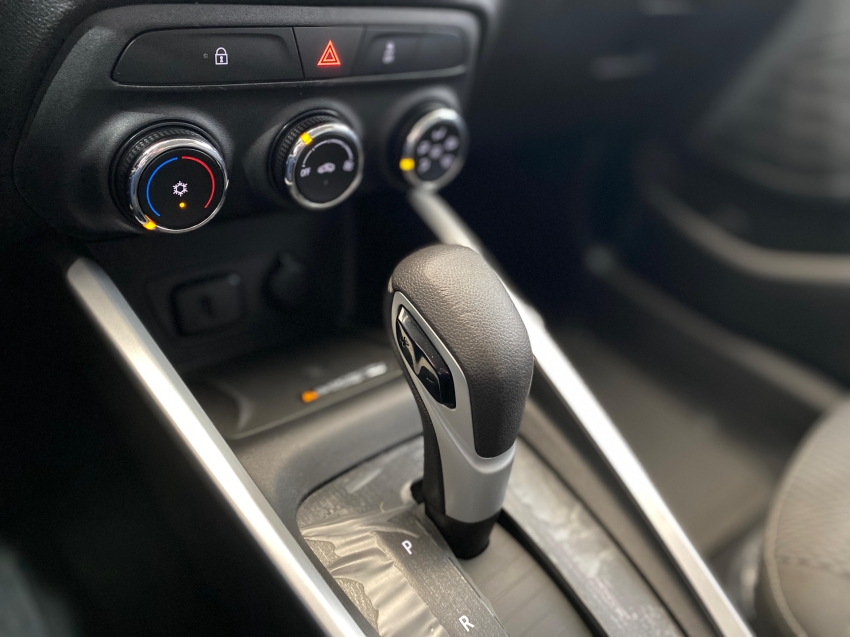 onix hatch ltz 1.0 tb flex aut