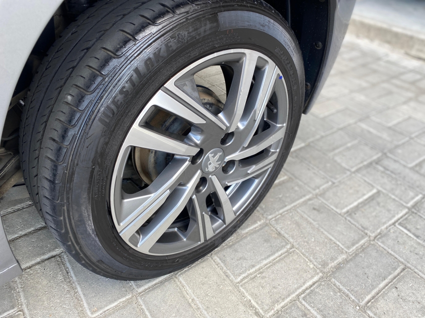 peugeot 208 like 1.0 flex mec