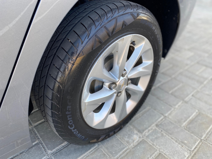 onix sedan plus 1.0 tb flex mec