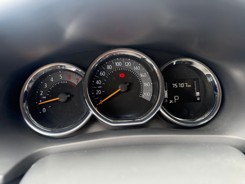 logan iconic 1.6 flex aut9 logan iconic 1.6 flex aut9