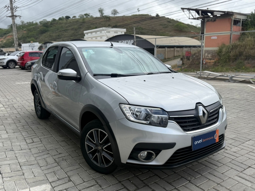 logan iconic 1.6 flex aut