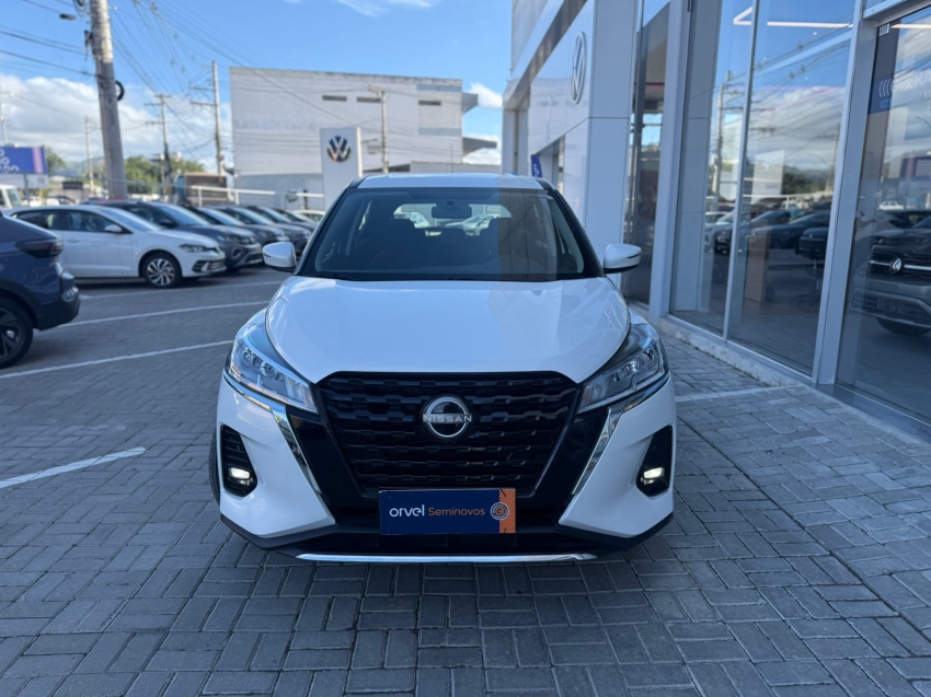 kicks active 1.6 16v flex aut1