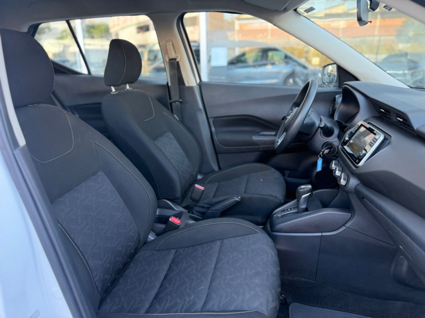 kicks active 1.6 16v flex aut14