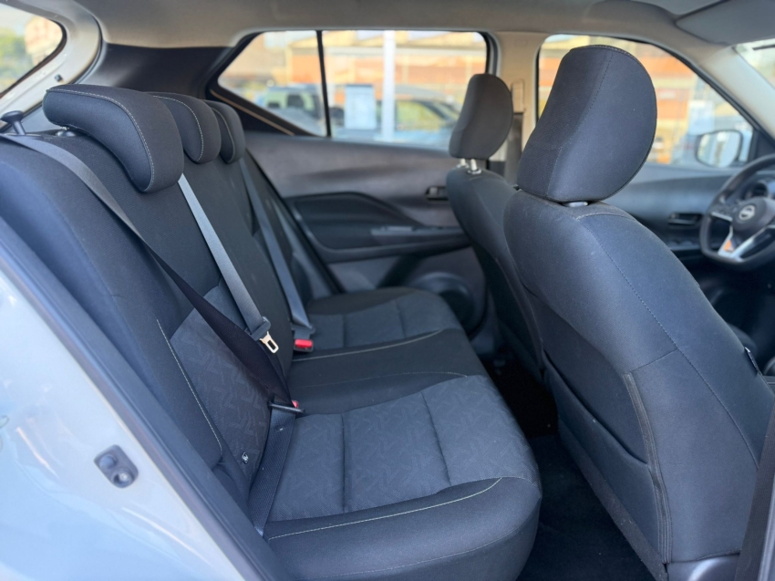 kicks active 1.6 16v flex aut15