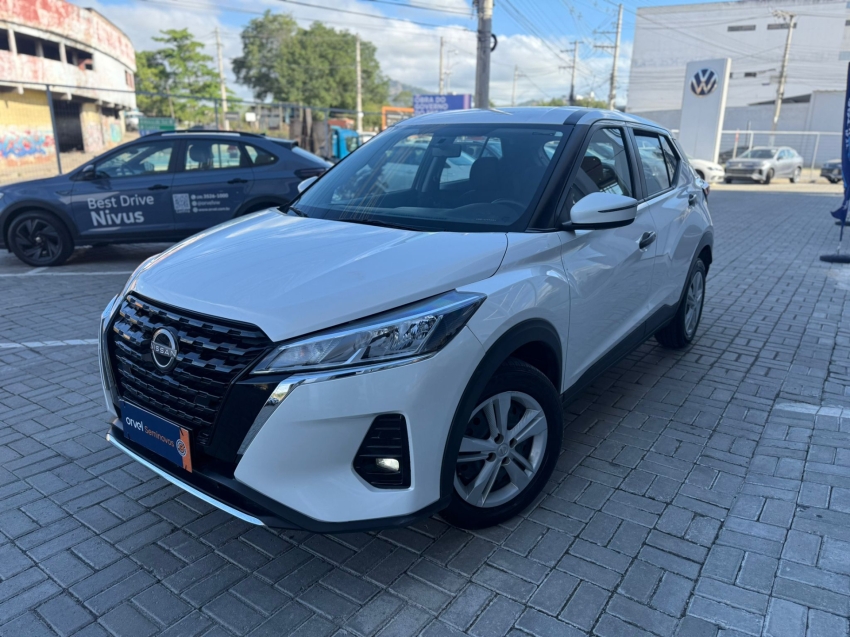 kicks active 1.6 16v flex aut2