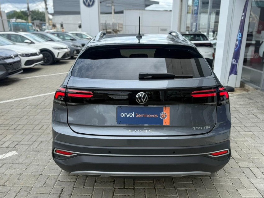 nivus highline 1.0 tb 200 tsi flex aut7