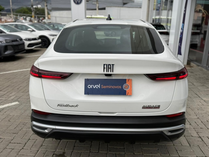 fastback audace 1.0 tb 200 flex aut8