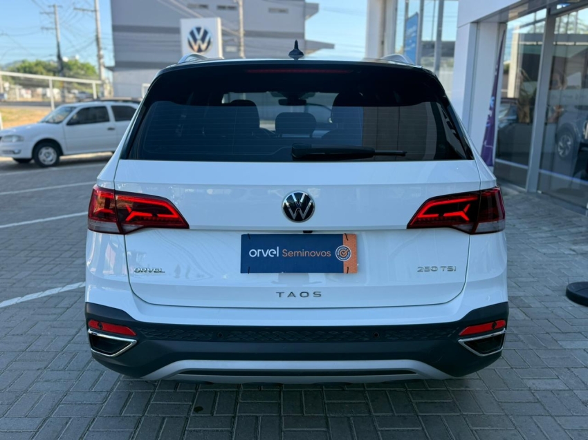 taos highline 1.4 250 tsi flex aut.10