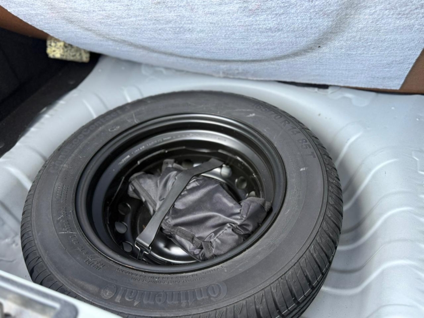 kwid zen 1.0 flex mec11