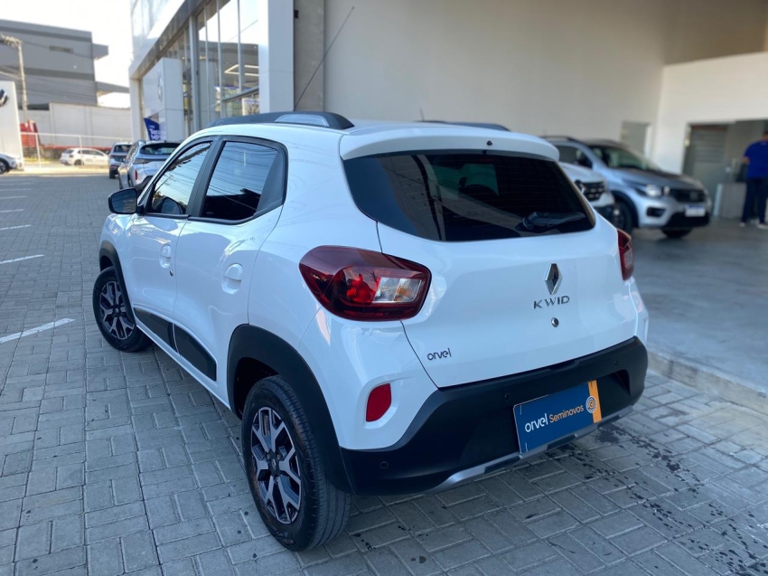 kwid outsider 1.0 12v flex mec5