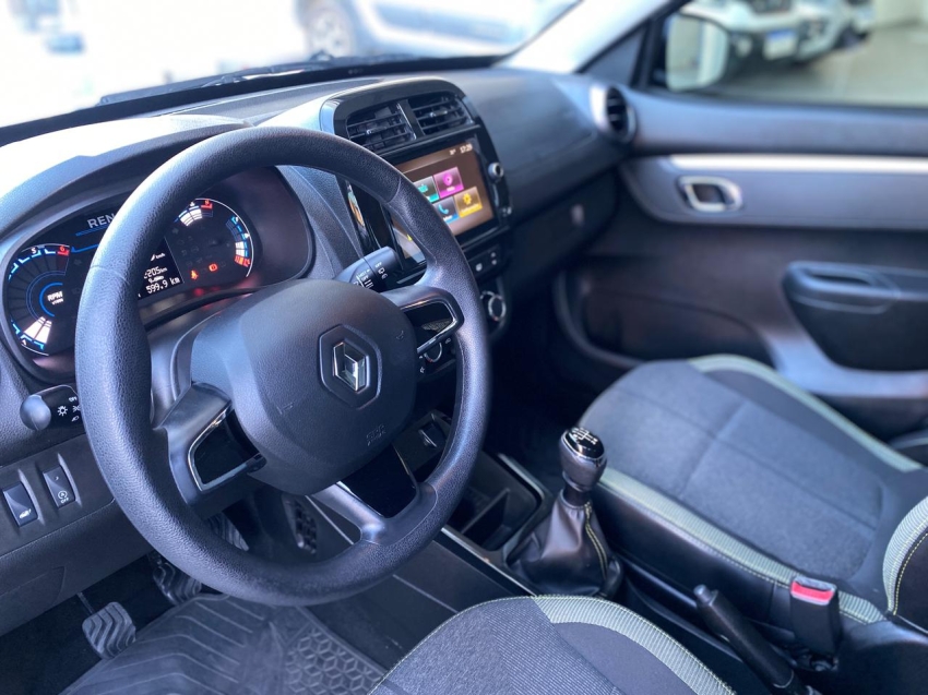 kwid outsider 1.0 12v flex mec15