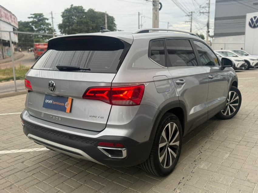 taos highline 1.4 250 tsi flex aut11