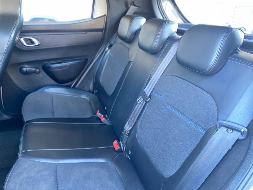 kwid intense 1.0 flex 12v 5p mec.17