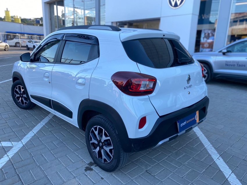 kwid outsider 1.0 12v flex mec6