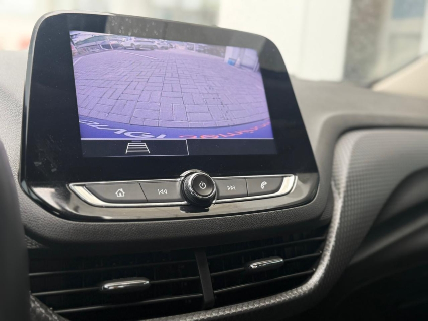 chevrolet onix 1.0mt lt215