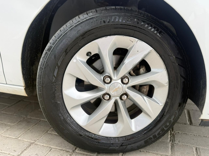 chevrolet onix 1.0mt lt210