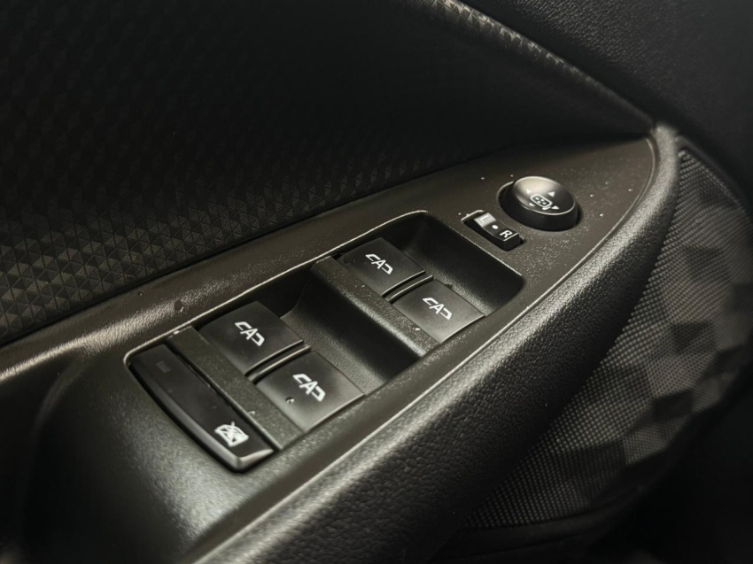 chevrolet onix 1.0mt lt217