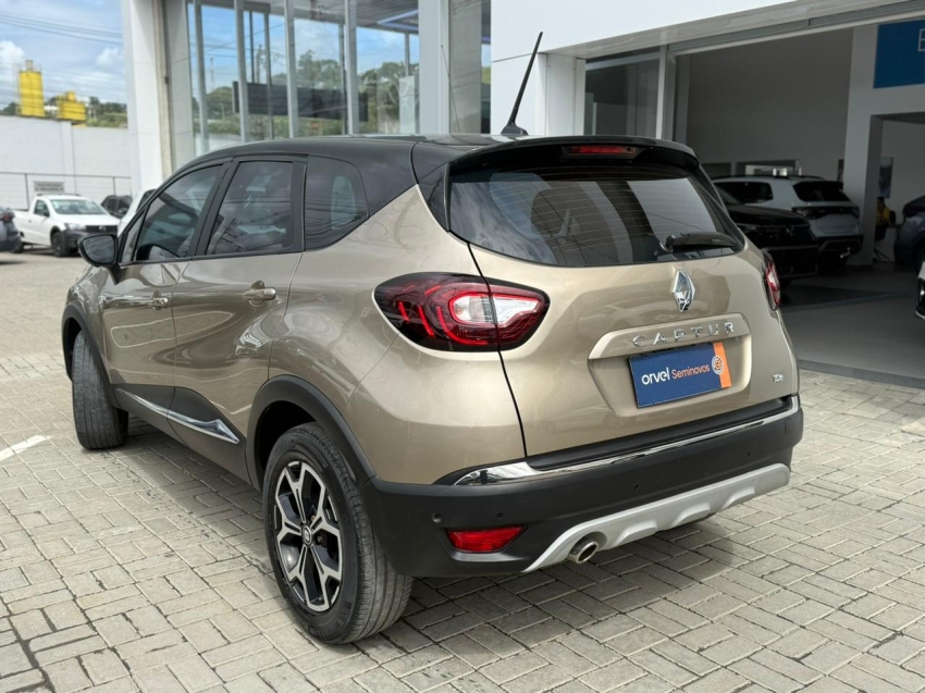 captur iconic 1.3 tb flex aut7