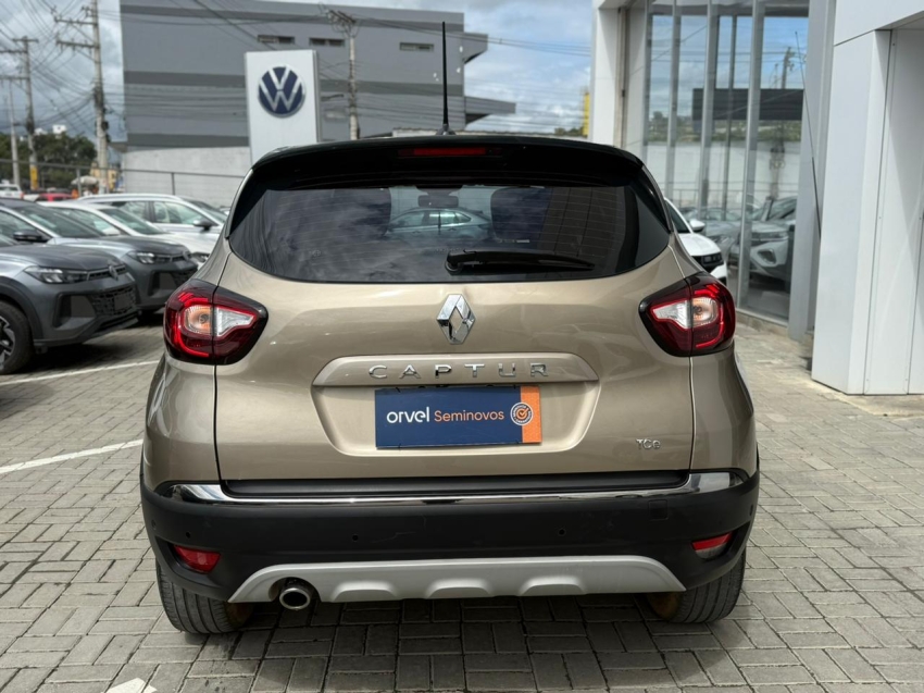 captur iconic 1.3 tb flex aut8