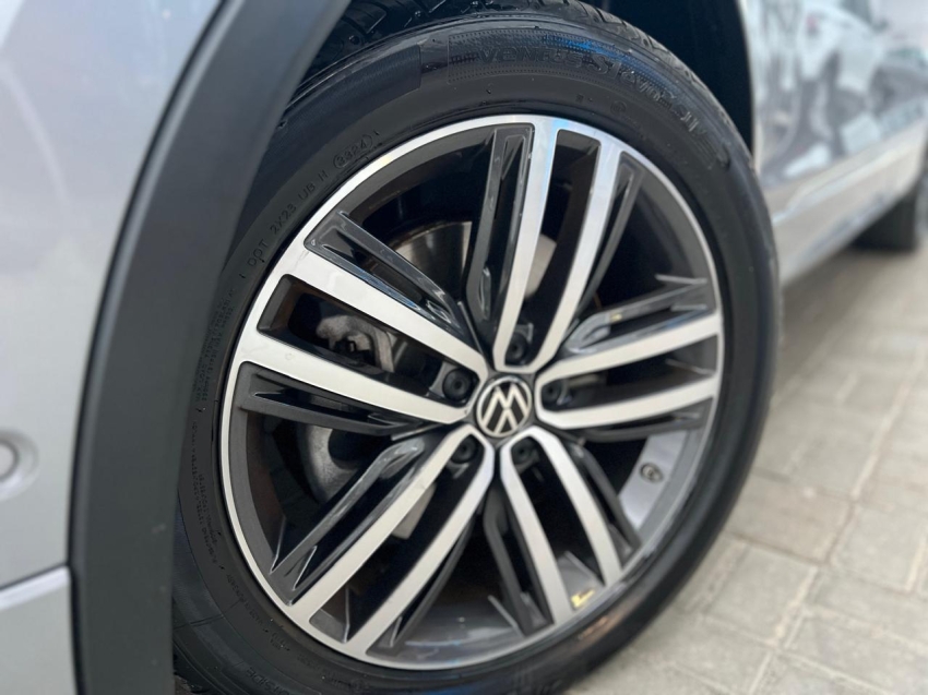 tiguan allspace 2.0 r-line 300tsi2