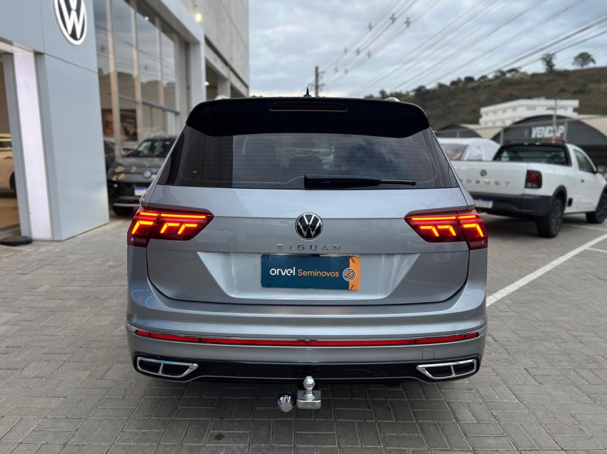 tiguan allspace 2.0 r-line 300tsi7