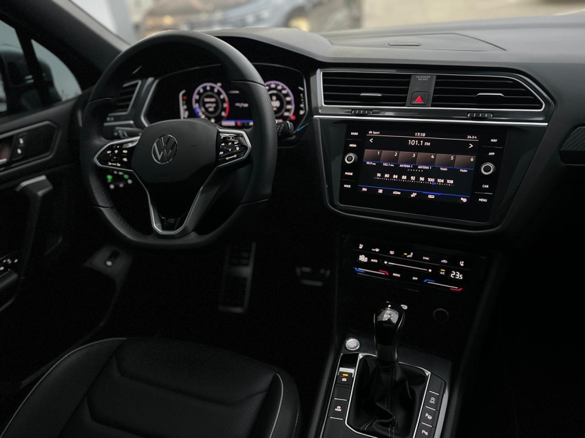 tiguan allspace 2.0 r-line 300tsi17
