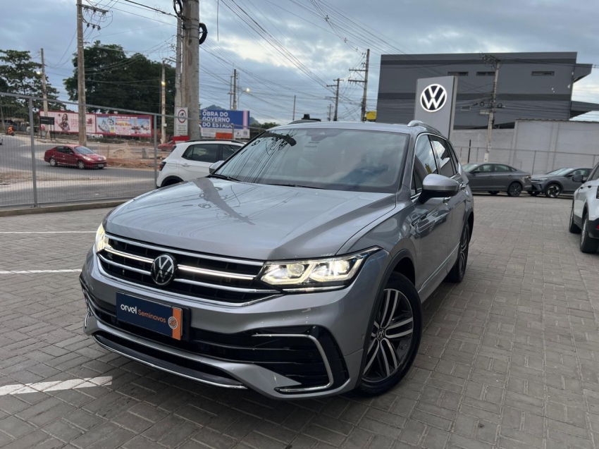 tiguan allspace 2.0 r-line 300tsi