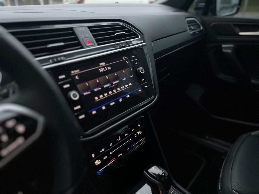 tiguan allspace 2.0 r-line 300tsi21