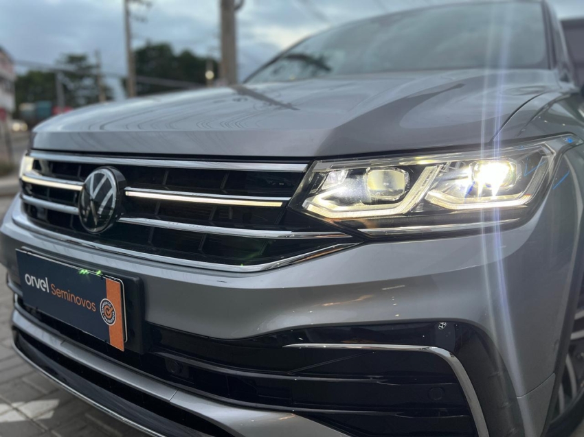 tiguan allspace 2.0 r-line 300tsi1
