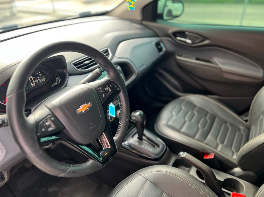 onix hatch 1.4 ltz flex aut16