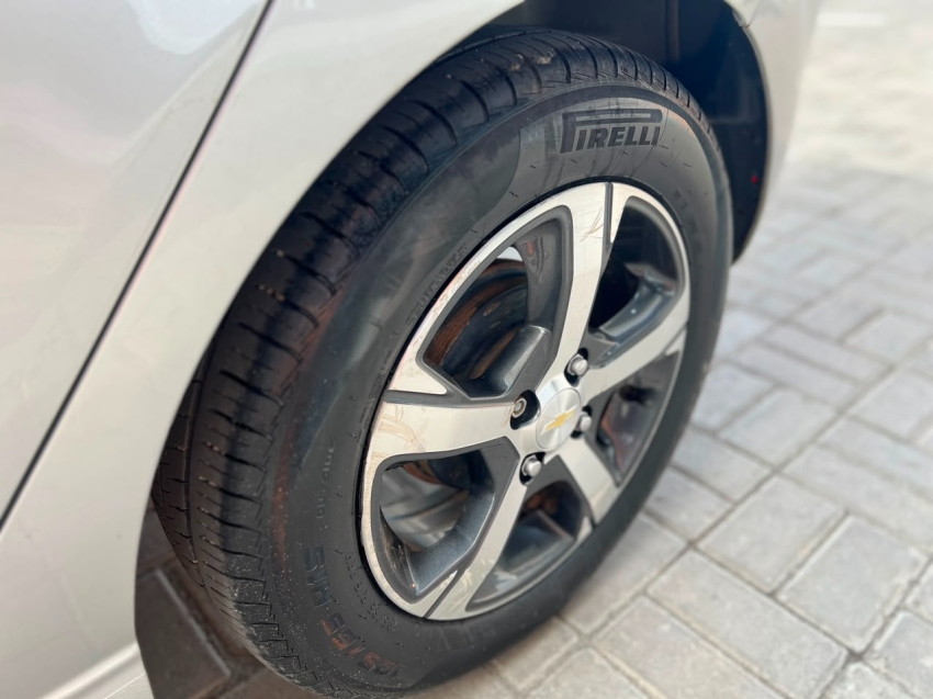 onix hatch 1.4 ltz flex aut6