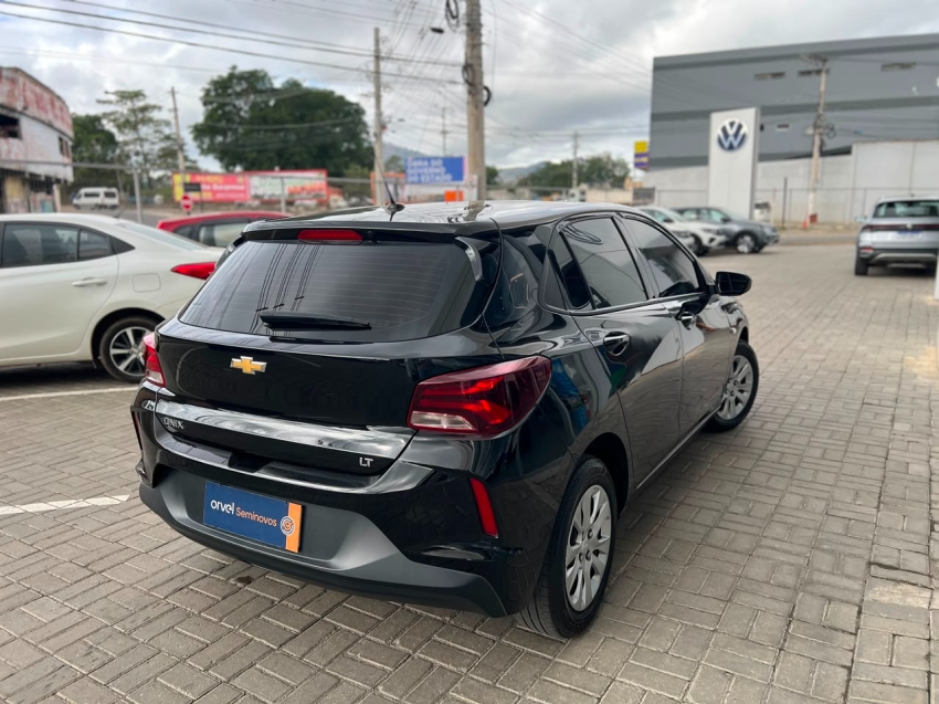 onix hatch lt 1.0 12v flex mec8