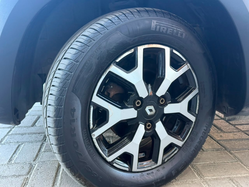 renault kwid outsider 1.0 flex mec.10