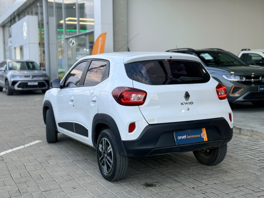 kwid intense 1.0 flex 12v 5p mec.4