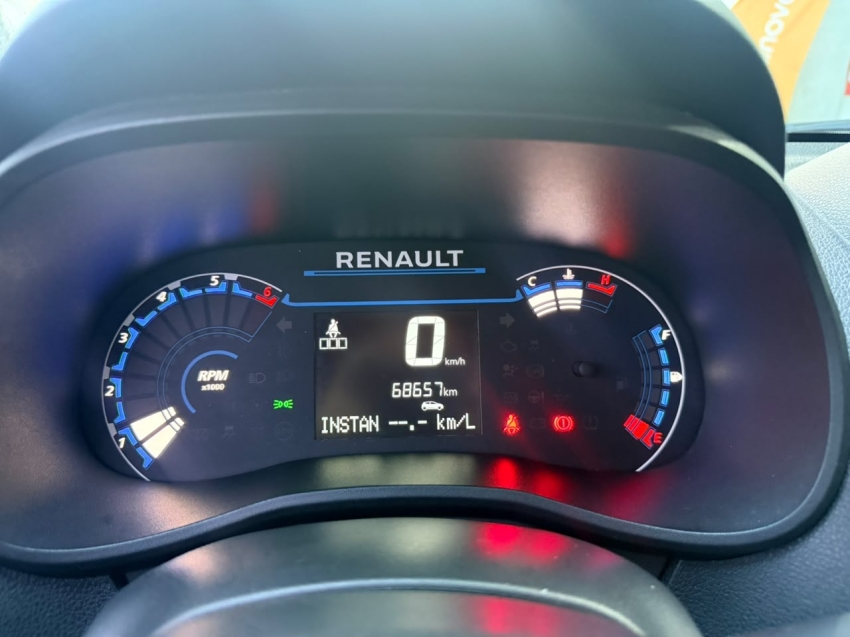 kwid intense 1.0 flex 12v 5p mec.11
