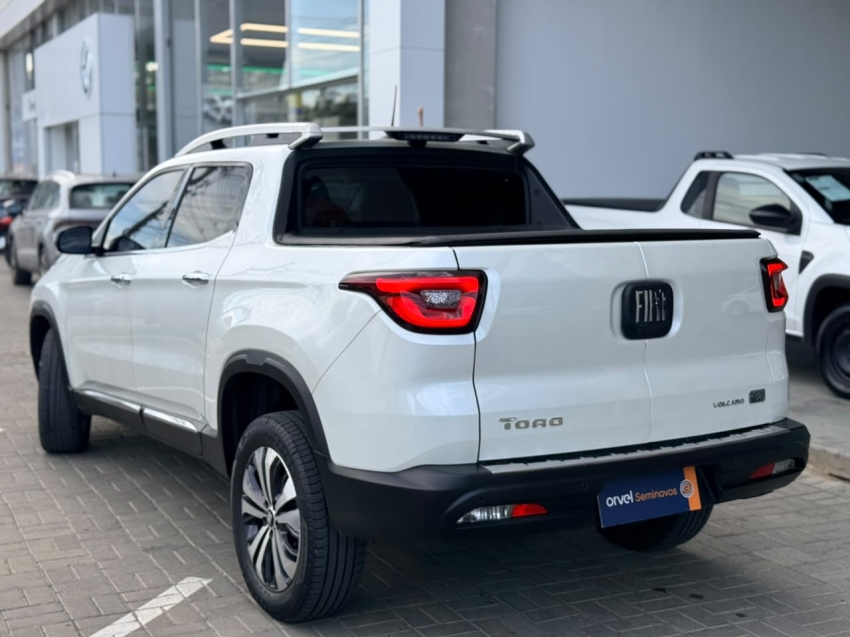 fiat toro volcano t270 1.3t flex at64