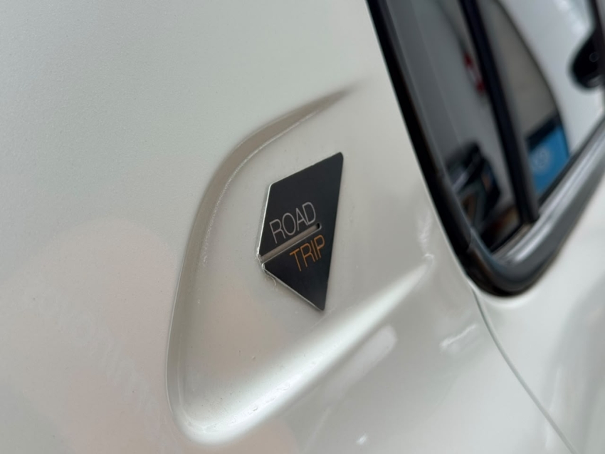 peugeot 208 roadtrip 1.6 flex at10