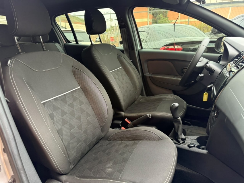 renault sandero stepway zen 1.o flex mec.18