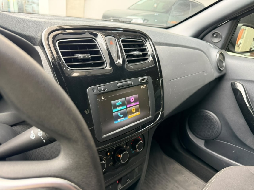 renault sandero stepway zen 1.o flex mec.15
