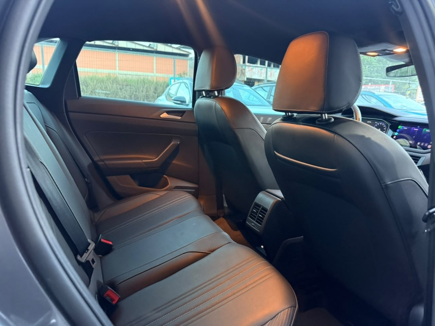 Nivus Highline 1.0 200 TSI Flex Aut16