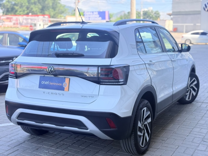 T-Cross Comfortline 1.0 Tb 200 TSI 1.0 Flex Aut.7