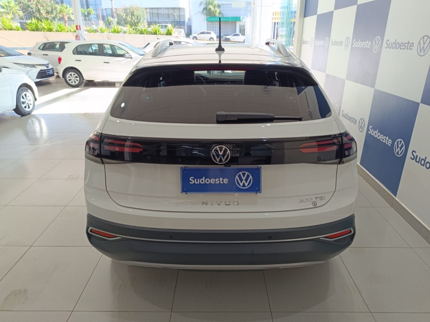 volkswagen nivus 1.0 200 tsi total flex highline automatico 5p 2024