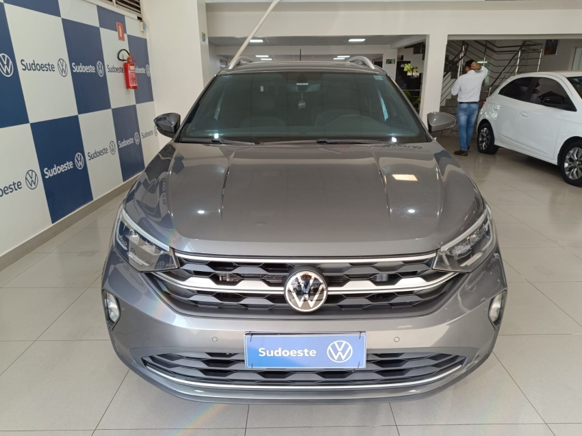 volkswagen nivus 1.0 200 tsi total flex highline automatico 5p 2021