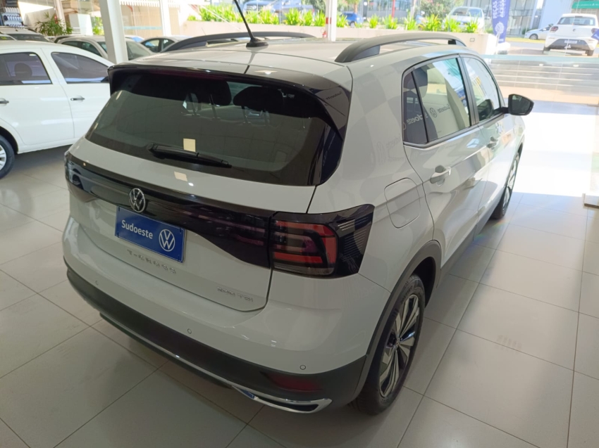volkswagen t-cross 1.0 200 tsi total flex comfortline automatico 5p 2024