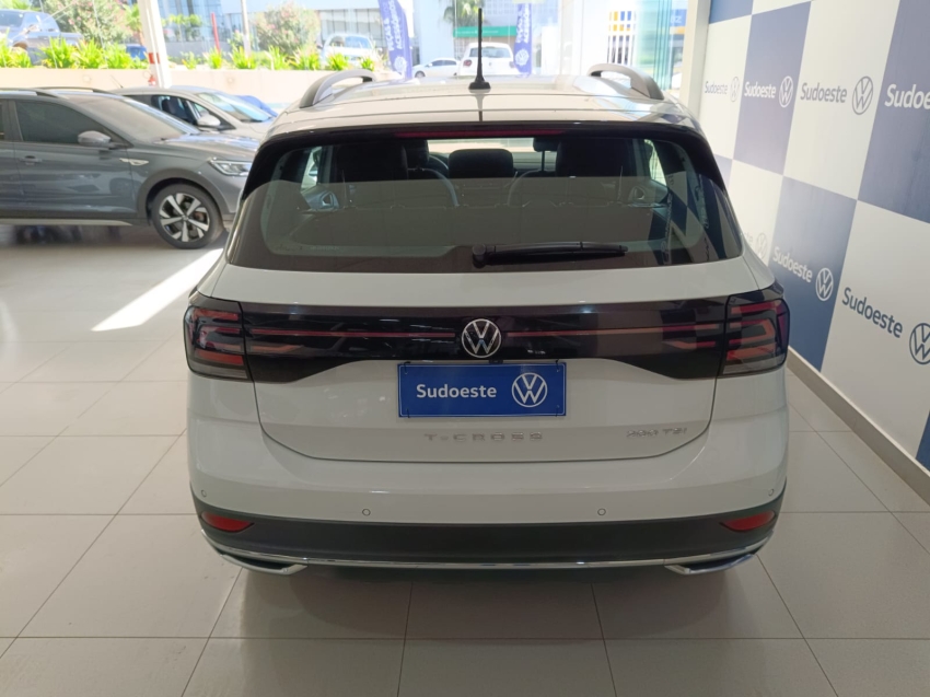 volkswagen t-cross 1.0 200 tsi total flex comfortline automatico 5p 2024