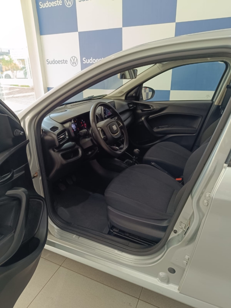 fiat cronos 1.3 firefly flex drive manual 4p 2024